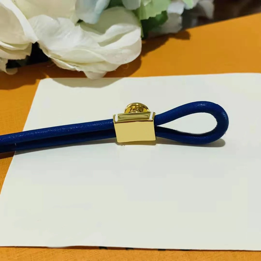 European And American Popular Brand Luxury Simple Brown Blue Double Spell Men's And Women's Bracelets Fashion Couple Bracelets
European And American Popular Brand Luxury Simple Brown Blue Double Spell Men's And Women's Bracelets Fashion Couple Bracelets