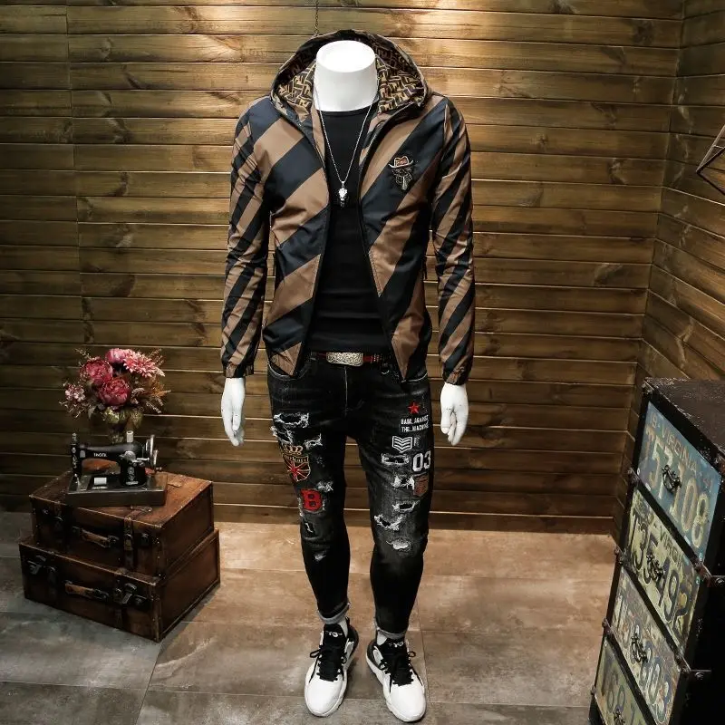 Hooded jacket men's youth slim fit Korean embroidery casual sports men's coat personalized clothes
Hooded jacket men's youth slim fit Korean embroidery casual sports men's coat personalized clothes