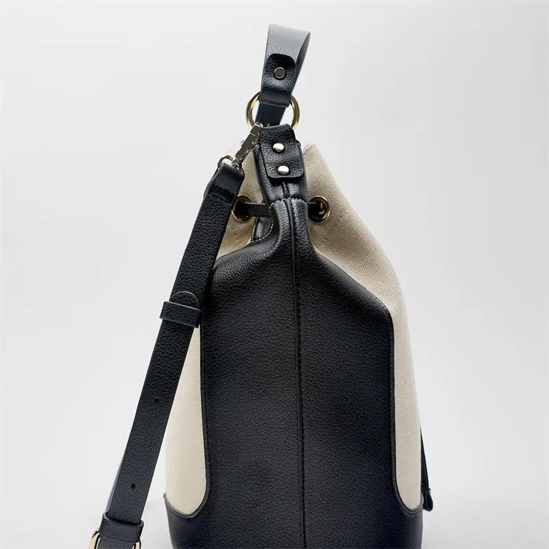 Bucket Bag 2020 New Female Bag Color Matching Canvas Female Handbag Shoulder Messenger Bags Women Purse and Handbags Sac A Main
Bucket Bag 2020 New Female Bag Color Matching Canvas Female Handbag Shoulder Messenger Bags Women Purse and Handbags Sac A Main