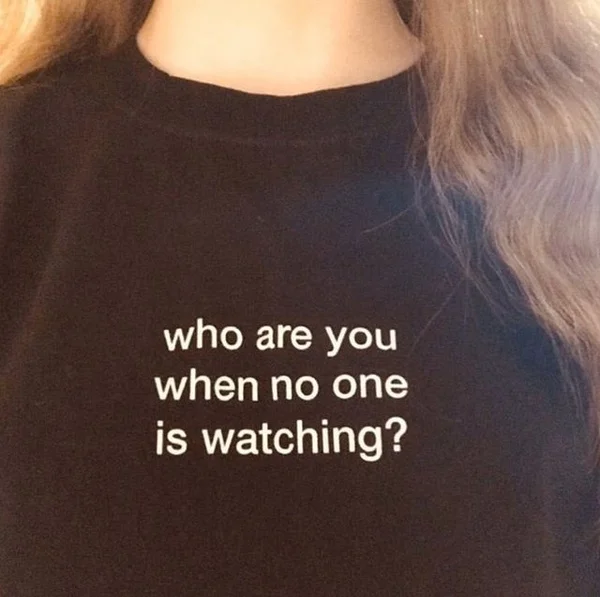 

Who Are You When No One Is Watching Letter Print Top Tee Women's Tumblr Fashion Grunge Tee Hipsters gothic style casual M169