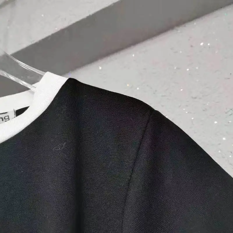 Spring Summer Luxury Design Versatile Heavy Industry Hot Drilling Four Row Letters Leisure Time Loose Crew Neck T-shirt A2 
Spring Summer Luxury Design Versatile Heavy Industry Hot Drilling Four Row Letters Leisure Time Loose Crew Neck T-shirt A2