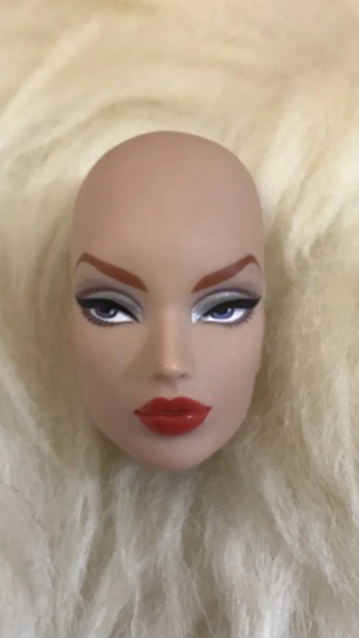 30cm Original FR head FR doll heads Fashion license head quality doll heads girls Dressing DIY toy parts
30cm Original FR head FR doll heads Fashion license head quality doll heads girls Dressing DIY toy parts