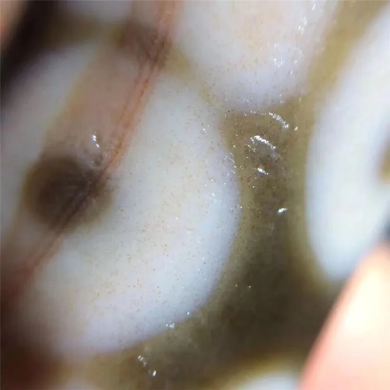 200103-5 High Oily Baojiang 7 Eyes Pattern Dzi Beads Natural Agate Old Beads Tibetan Amulet Fine Beads Free Shipping
200103-5 High Oily Baojiang 7 Eyes Pattern Dzi Beads Natural Agate Old Beads Tibetan Amulet Fine Beads Free Shipping