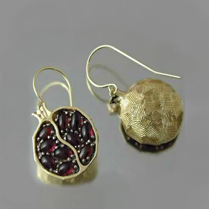 Vintage Fruit Fresh Red Garnet Dangle Earrings Gold Color Resin Pomegranate Women Earrings Fashion Jewelry Girl Gift
Vintage Fruit Fresh Red Garnet Dangle Earrings Gold Color Resin Pomegranate Women Earrings Fashion Jewelry Girl Gift