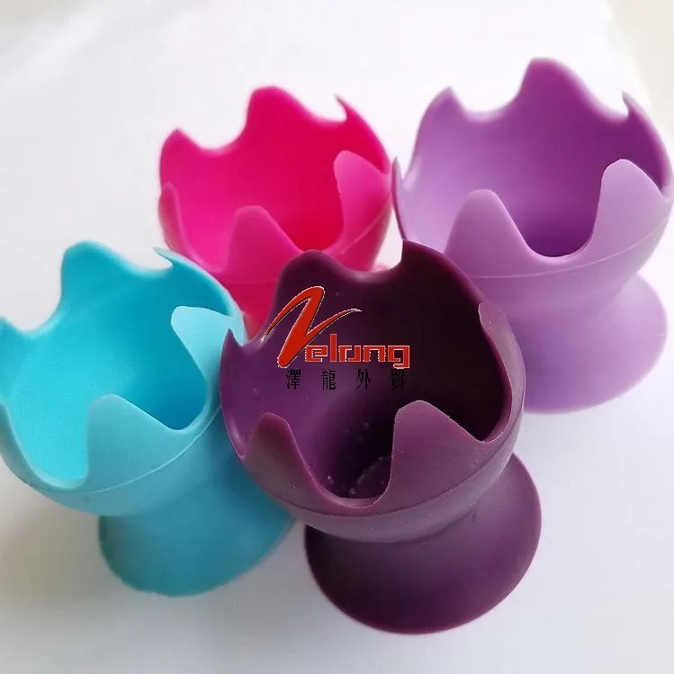 2pcs Creative Food Silicone Egg Tray Raw Cooked Egg Storage Rack Egg Fresh Storage Box Anti-slip Roll-proof Children's Egg Eater
2pcs Creative Food Silicone Egg Tray Raw Cooked Egg Storage Rack Egg Fresh Storage Box Anti-slip Roll-proof Children's Egg Eater