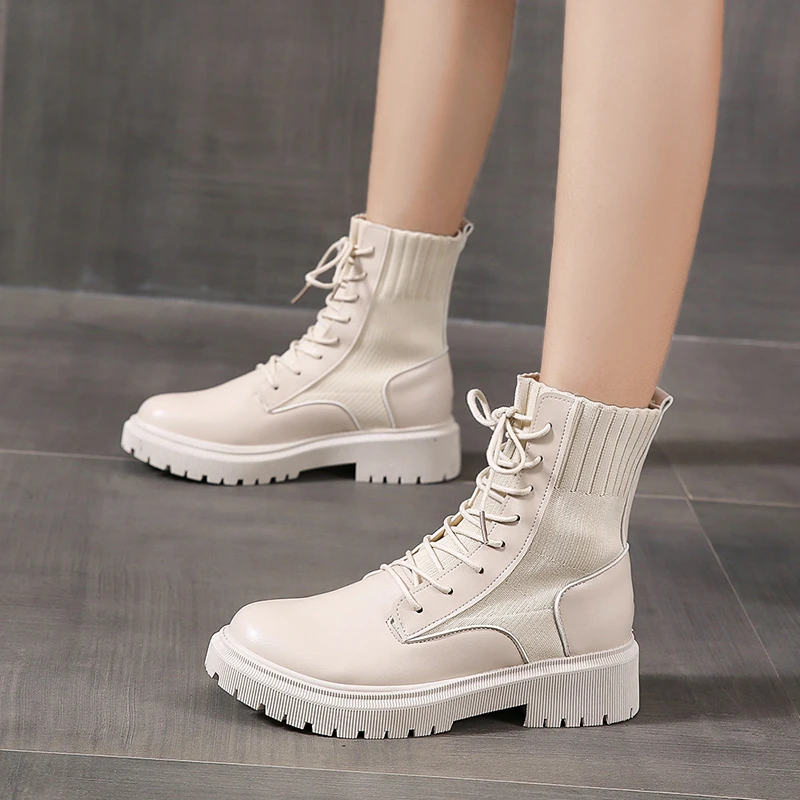 Autumn Leather High Tops Shoes Women Platform Fashion Ankle Boots Women Non-slip Wear-resistant Sole Short Boots Black 
Autumn Leather High Tops Shoes Women Platform Fashion Ankle Boots Women Non-slip Wear-resistant Sole Short Boots Black