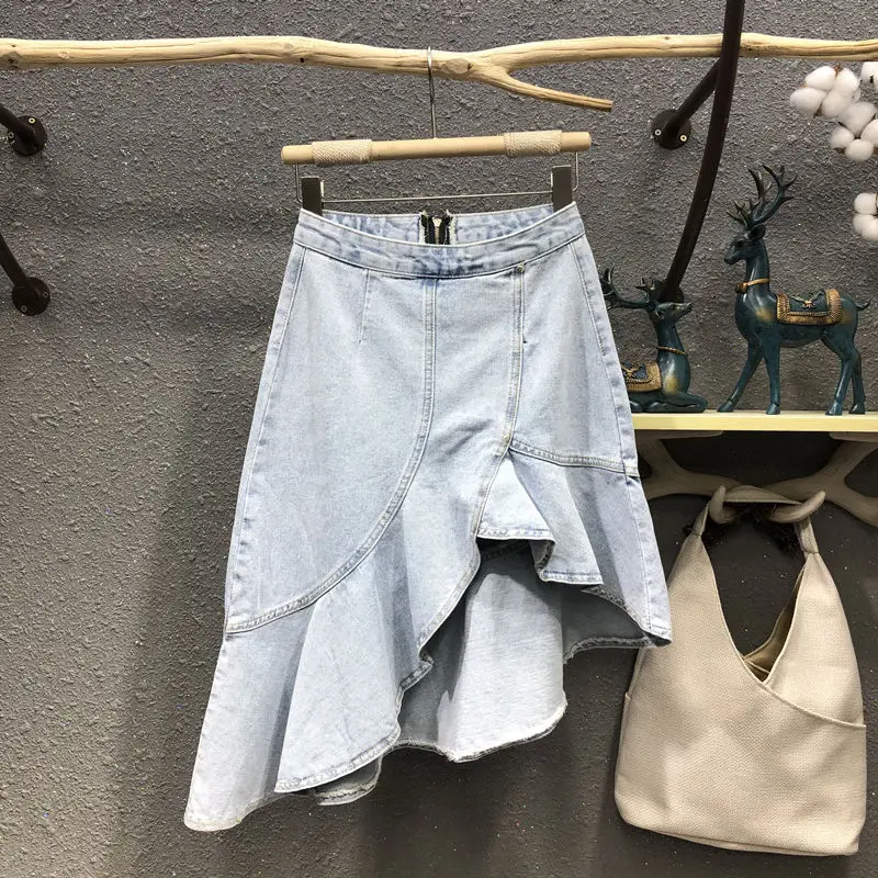 Женская юбка-годе средней длины, с завышенной талией
Женская юбка-годе средней длины, с завышенной талией