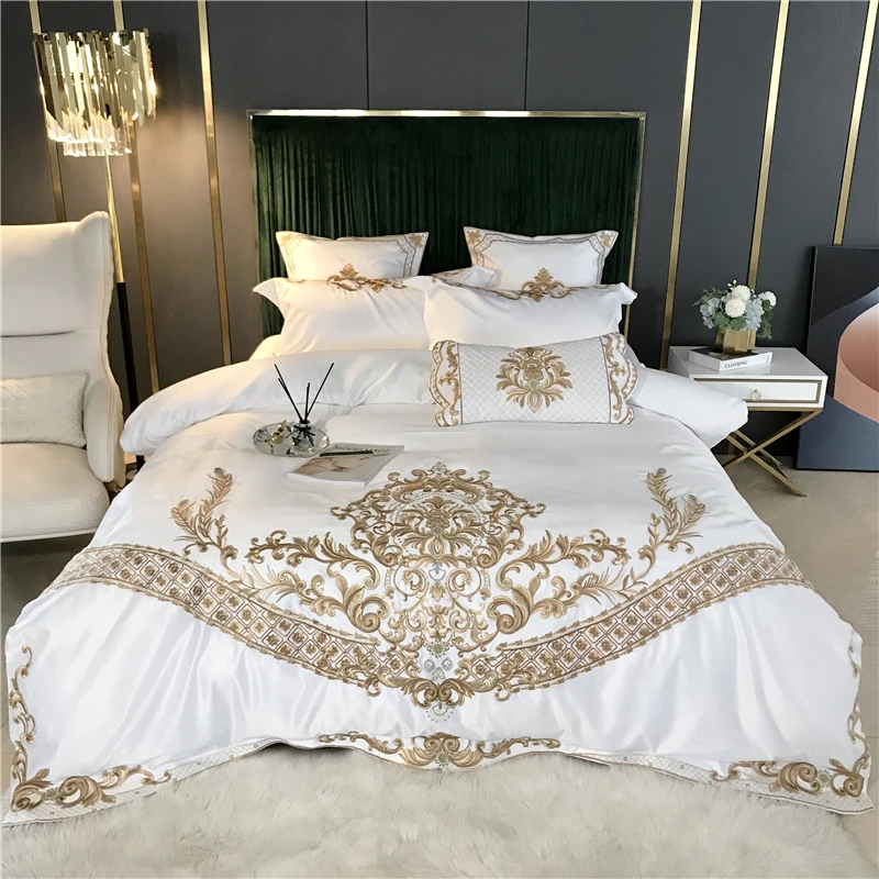 New White Luxury European Royal Gold Embroidery 60S Satin Silk Cotton Bedding Set Duvet Cover Bed Linen Fitted Sheet Pillowcases
New White Luxury European Royal Gold Embroidery 60S Satin Silk Cotton Bedding Set Duvet Cover Bed Linen Fitted Sheet Pillowcases