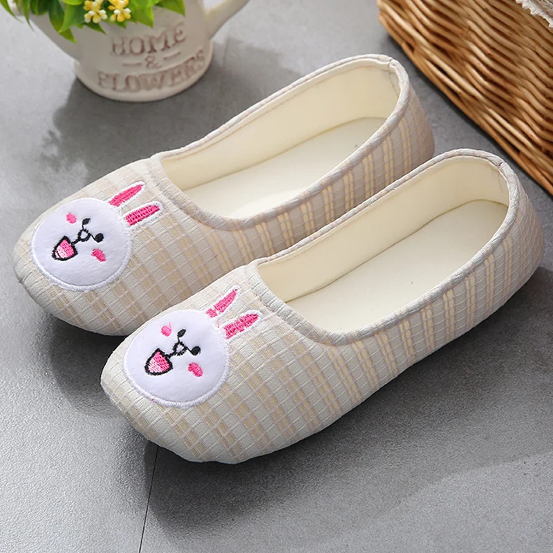 Autumn Winter Warm Pregnant Women Slippers Cotton Shoes Soft Bottom Home Slippers for Female Slipper Indoor Floor Sock Slippers
Autumn Winter Warm Pregnant Women Slippers Cotton Shoes Soft Bottom Home Slippers for Female Slipper Indoor Floor Sock Slippers