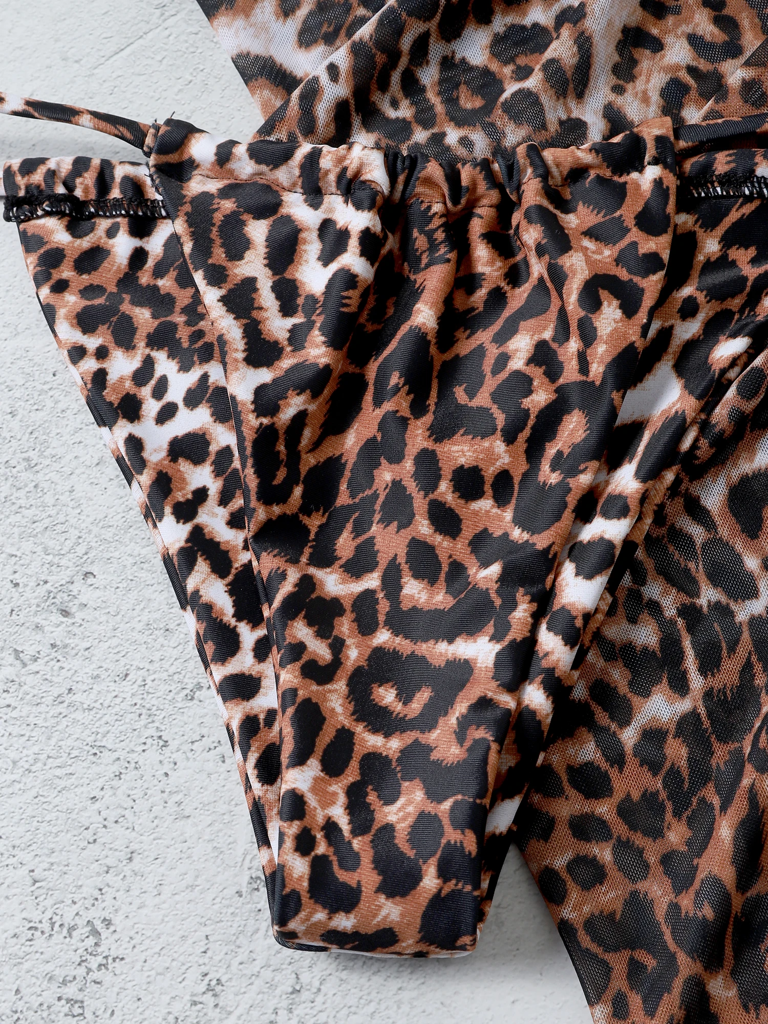 Sexy Bikini Swimsuits Women Three Pieces Swimwear Beachwear Bathing Suits Leopard Cover Split Holiday Summer Swimming
Sexy Bikini Swimsuits Women Three Pieces Swimwear Beachwear Bathing Suits Leopard Cover Split Holiday Summer Swimming