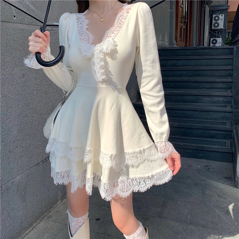 Sexy v-neck women summer cotton dress Long sleeve lace embroidery short sundress Summer beach ladies ruffle sexy dresses
Sexy v-neck women summer cotton dress Long sleeve lace embroidery short sundress Summer beach ladies ruffle sexy dresses