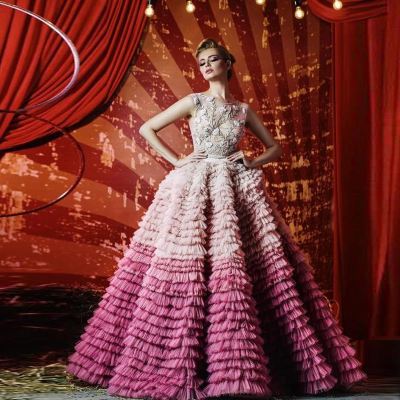 Fashion Ruffles Ball Gown Evening Dresses Tiered Tulle Appliques Lace Vestidos De Fiesta De Noche Robe De Soiree 2020 Prom Gown
Fashion Ruffles Ball Gown Evening Dresses Tiered Tulle Appliques Lace Vestidos De Fiesta De Noche Robe De Soiree 2020 Prom Gown