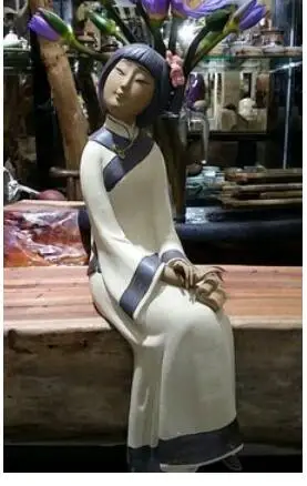 Japanese classic lady Shiwan ceramic doll new Chinese style living room porch decoration antique frame wood Sculpture statue
Japanese classic lady Shiwan ceramic doll new Chinese style living room porch decoration antique frame wood Sculpture statue