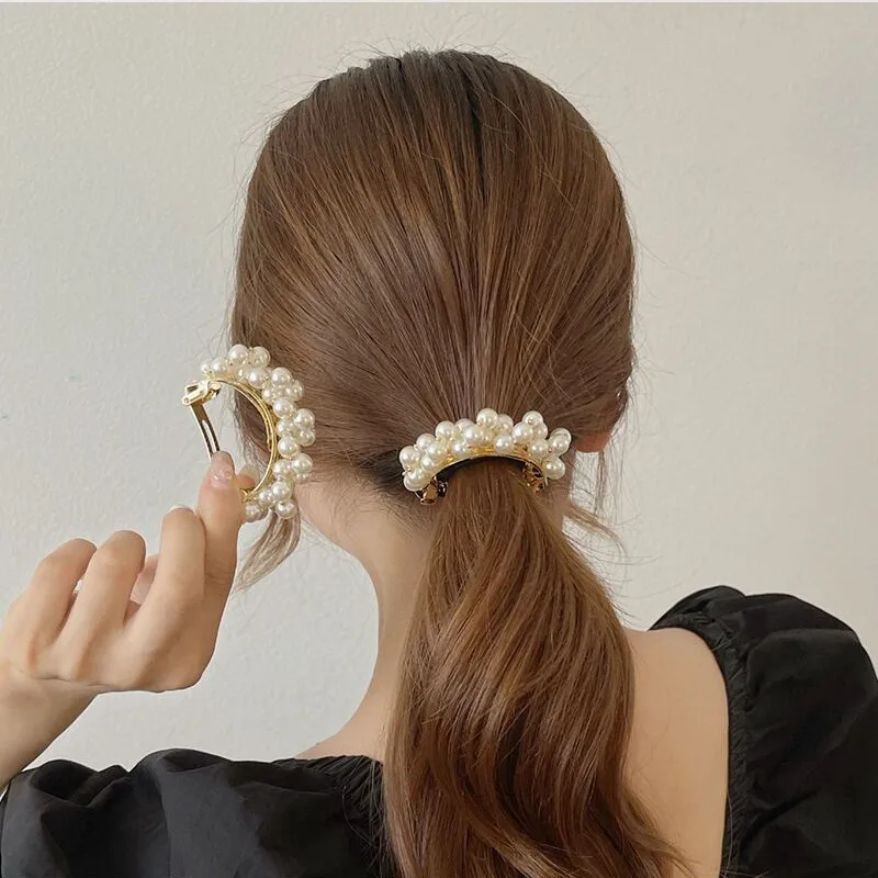 Woman Ponytail Clip Barrettes Elegant Pearl Spring Clip Hairpin Hair Clip Metal Hair Scrunchies Party Banquet Hair Accessories
Woman Ponytail Clip Barrettes Elegant Pearl Spring Clip Hairpin Hair Clip Metal Hair Scrunchies Party Banquet Hair Accessories
