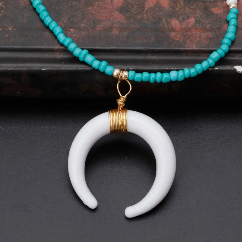 

Ivory Bone Horn Turquoise Necklace Crescent Moon Chokers Pendant Necklace Women K3KC