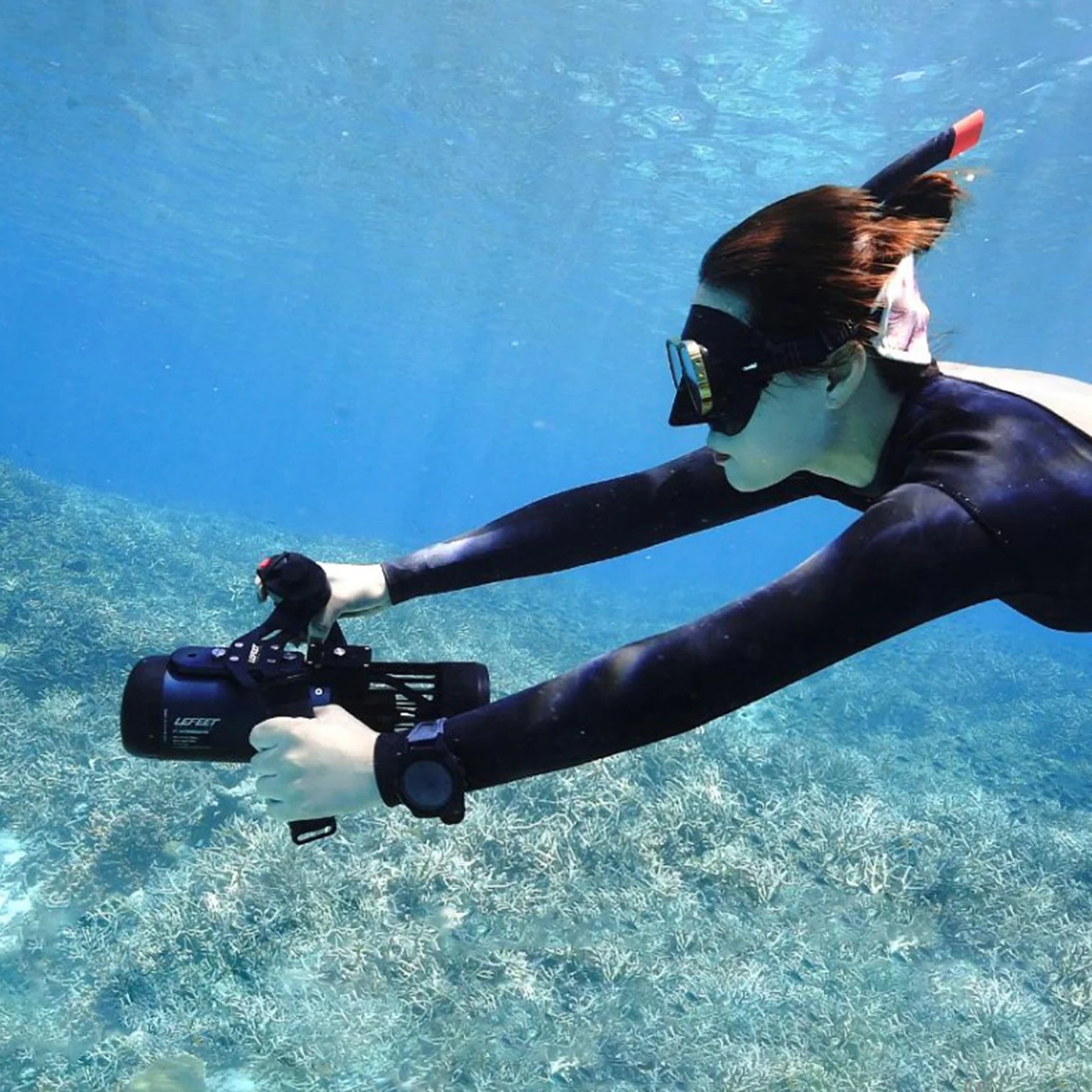 Underwater Scooter 40-Meter Waterproof Adjustable 3 Speed Propeller Scuba Thruster Diving Freediving Snorkeling Equipment
Underwater Scooter 40-Meter Waterproof Adjustable 3 Speed Propeller Scuba Thruster Diving Freediving Snorkeling Equipment