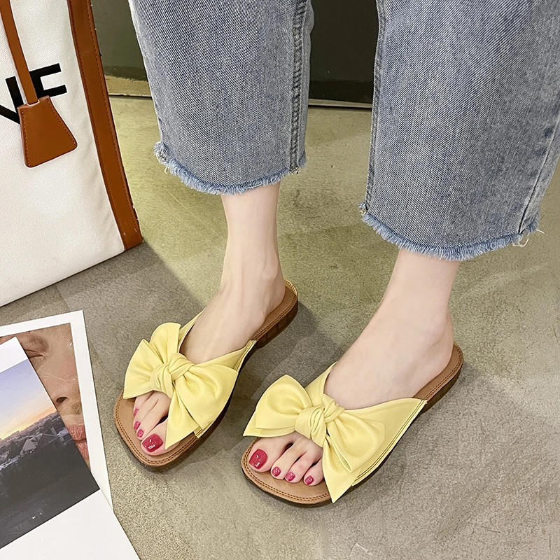 Сандалии женские летние новые модные женские сандалии 2021 с бантом, мягкая удобная женская обувь, женские тапочки с квадратным носком
Сандалии женские летние новые модные женские сандалии 2021 с бантом, мягкая удобная женская обувь, женские тапочки с квадратным носком