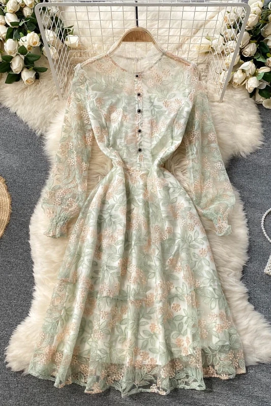 High Quality 2021 Spring New Fashion Women Elegant Slim Embroidery O-Neck Puff Sleeve A-LINE Party Dress J336 
High Quality 2021 Spring New Fashion Women Elegant Slim Embroidery O-Neck Puff Sleeve A-LINE Party Dress J336