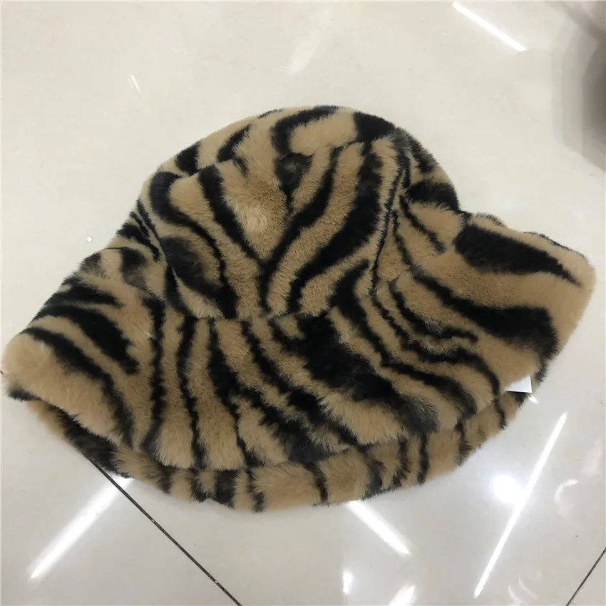 Women Animal Fisherman Hat Ladies Warm Fuzzy Winter Fur Hats Girls Black White Striped Hats Zebra Printed Faux Fur Bucket Hat
Women Animal Fisherman Hat Ladies Warm Fuzzy Winter Fur Hats Girls Black White Striped Hats Zebra Printed Faux Fur Bucket Hat