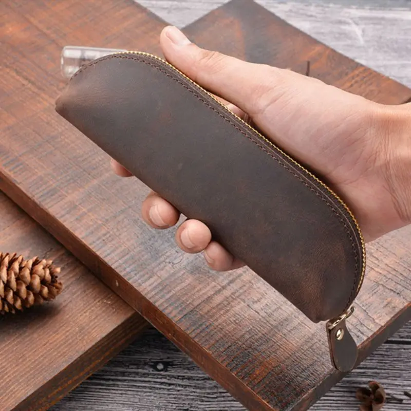 Crazy Horse Leather Pencil Bag Vintage Retro Zipper Fountain Pen Makeup Brush Pouch Case School Office Stationery
Crazy Horse Leather Pencil Bag Vintage Retro Zipper Fountain Pen Makeup Brush Pouch Case School Office Stationery