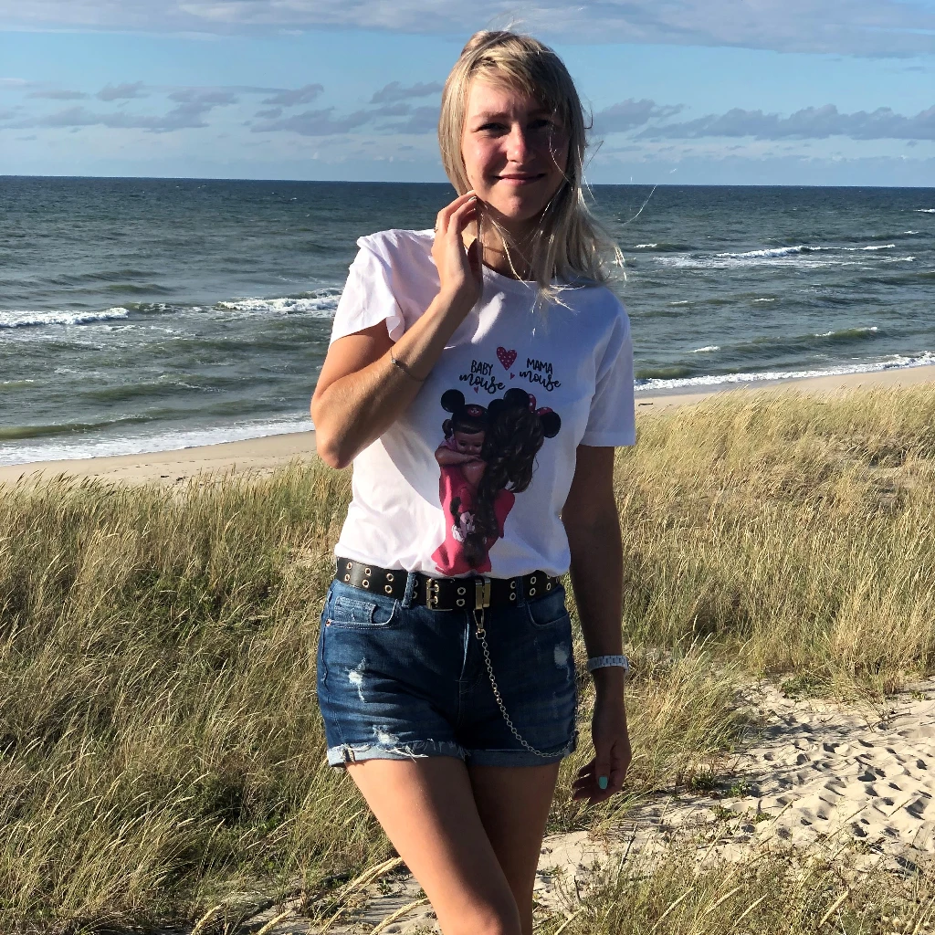 Urban Blogger Super Mama Tshirt Vacation Fashion European Oversize Shirt Mother's Day Spain Ropa Mujer Casual Wholesale T-Shirt
Urban Blogger Super Mama Tshirt Vacation Fashion European Oversize Shirt Mother's Day Spain Ropa Mujer Casual Wholesale T-Shirt