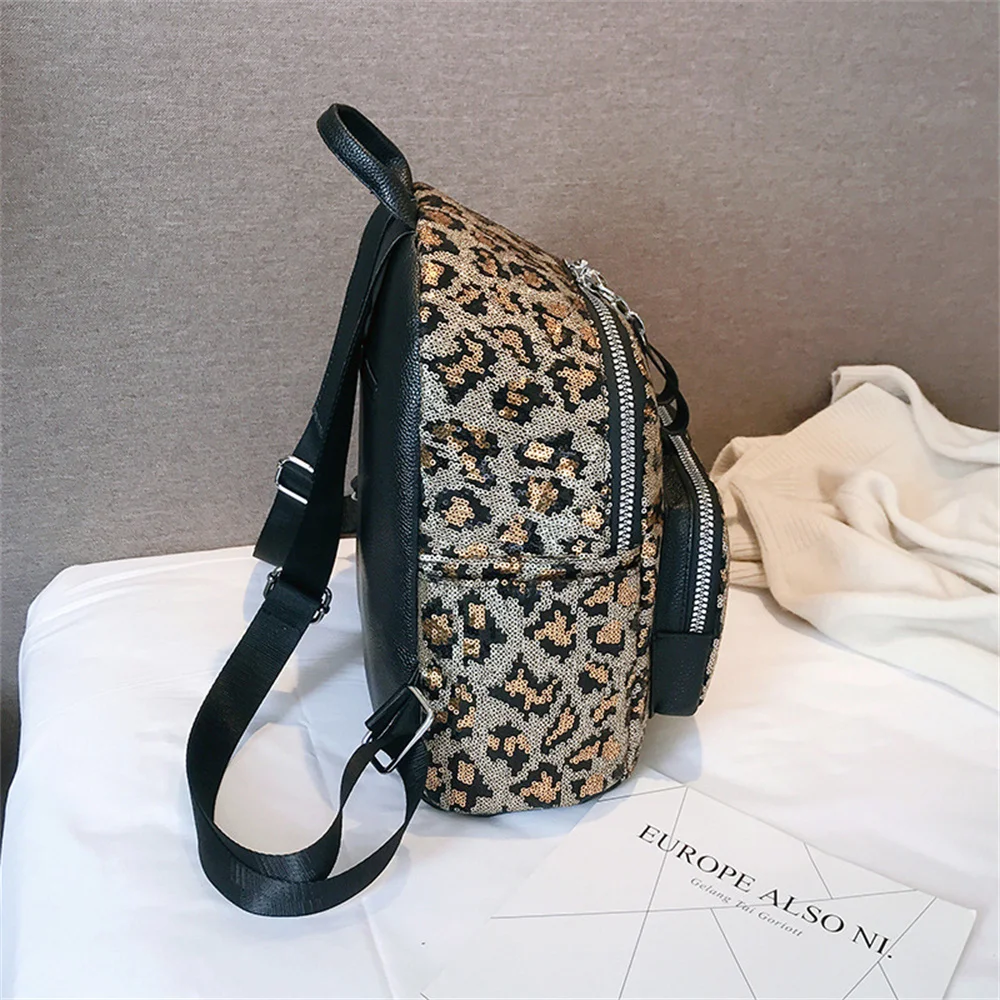 New student bag fashion leopard shoulder bag female casual Joker sequined handbag 
New student bag fashion leopard shoulder bag female casual Joker sequined handbag