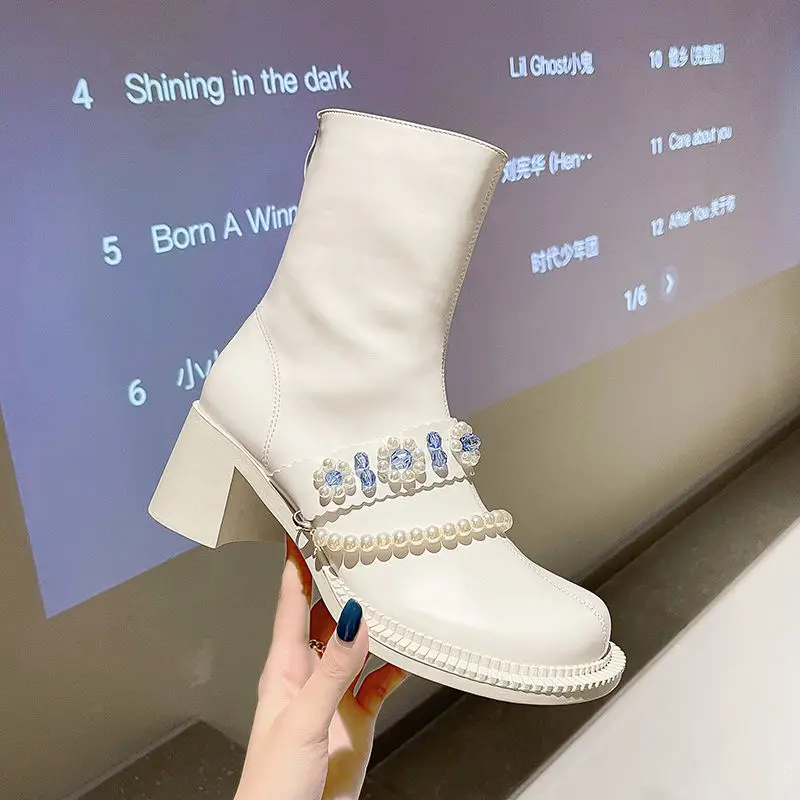 Fashion Modern Boots Women Shoes for Women 2021 Lovely Round Toe Solid Rhinestones Pearl Female Shoes High Heels Boots Goth Shoe
Fashion Modern Boots Women Shoes for Women 2021 Lovely Round Toe Solid Rhinestones Pearl Female Shoes High Heels Boots Goth Shoe