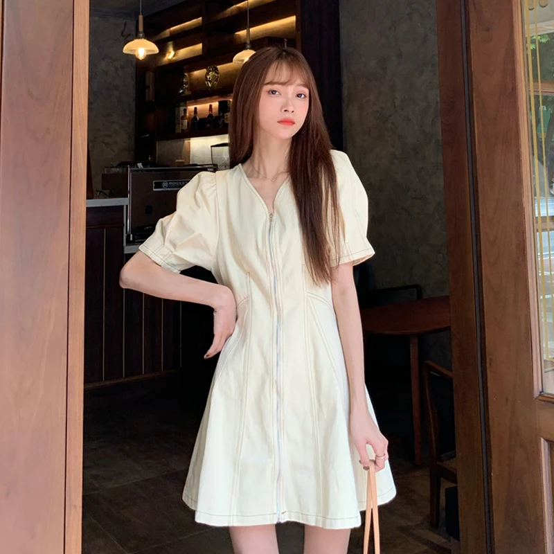 Dresses Women French Retro Zipper Dress Female Summer New Style Waist Was Thin Design Sense Niche V-neck Short Skirt
Dresses Women French Retro Zipper Dress Female Summer New Style Waist Was Thin Design Sense Niche V-neck Short Skirt