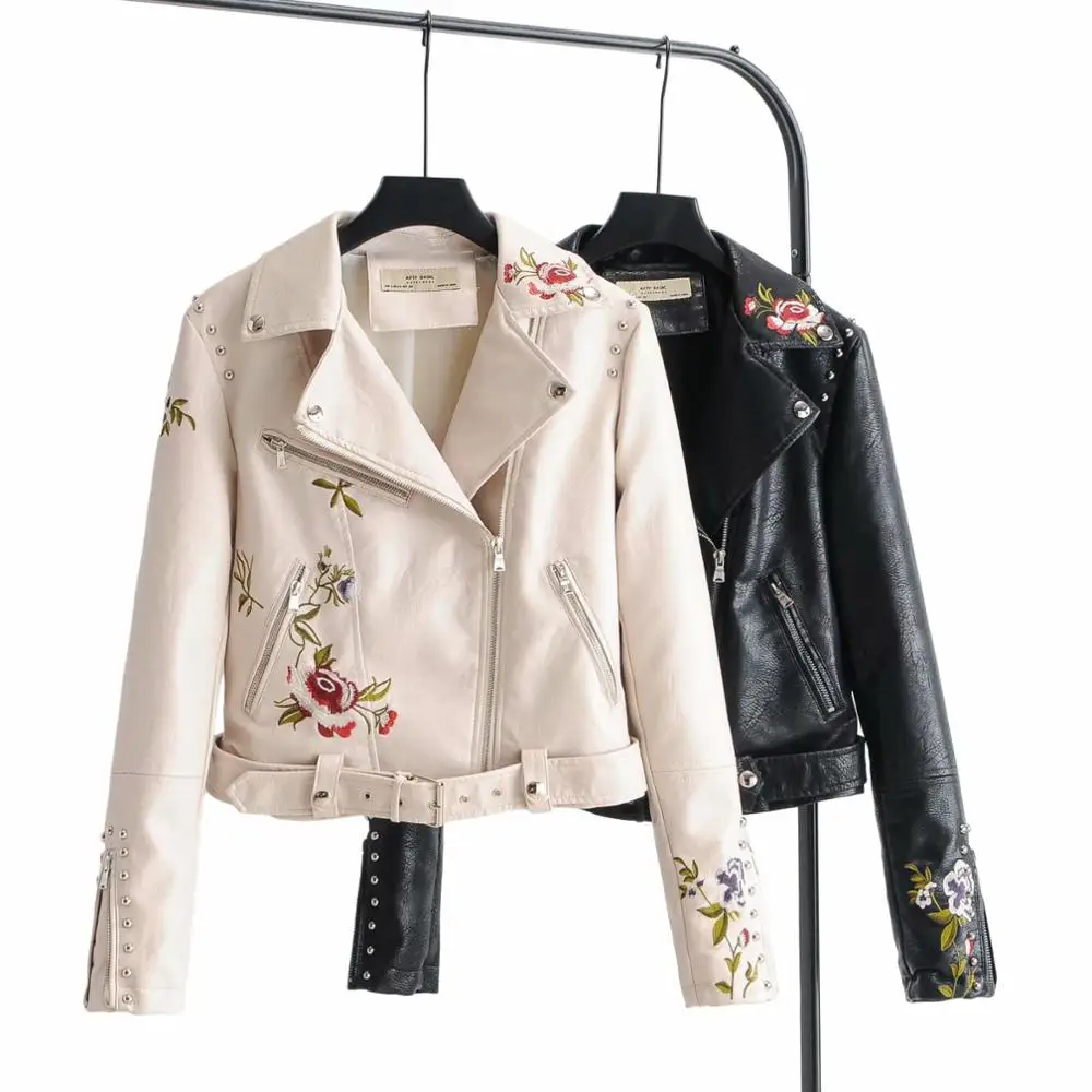 2020 New Women Autumn Winter Faux Soft Leather Jackets Coats Lady Black PU Rivet Zipper Epaulet embroidery Motorcycle Streetwear
2020 New Women Autumn Winter Faux Soft Leather Jackets Coats Lady Black PU Rivet Zipper Epaulet embroidery Motorcycle Streetwear