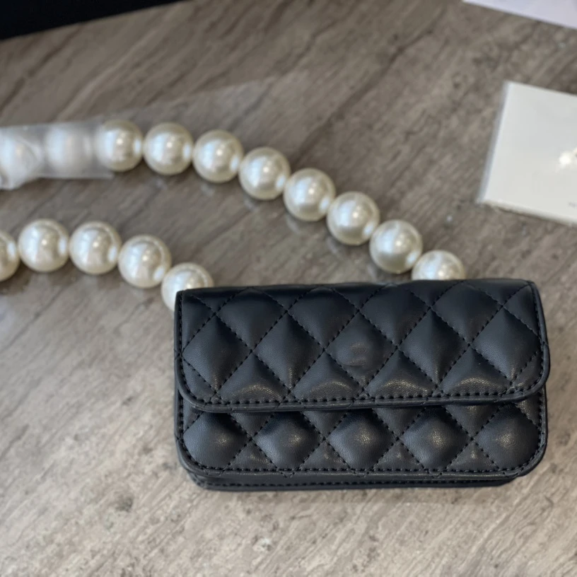 Luxury Designer Mini Diamond Lattice Pearl Chain Bag Fashion Chest Bag Woman Crossbody Purse long Wallet 
Luxury Designer Mini Diamond Lattice Pearl Chain Bag Fashion Chest Bag Woman Crossbody Purse long Wallet