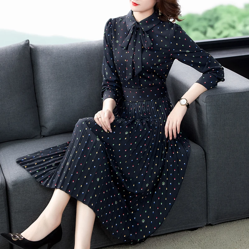 2021 Spring Autumn Vintage Dot Print Pleated Dresses Casual Black 5XL Plus Size Midi Dress Women Bodycon Elegant Party Vestidos
2021 Spring Autumn Vintage Dot Print Pleated Dresses Casual Black 5XL Plus Size Midi Dress Women Bodycon Elegant Party Vestidos