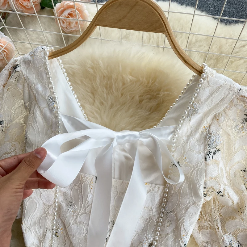 2021 Summer Women's Dress Sweet Ladies Lace Dress Sexy Beading V-neck Short-sleeve High Waist A-line Korean Elegant Party Dress
2021 Summer Women's Dress Sweet Ladies Lace Dress Sexy Beading V-neck Short-sleeve High Waist A-line Korean Elegant Party Dress