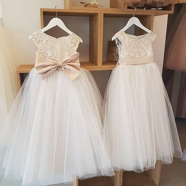 High Quality Flower Girl Dresses for Weddings Lace Champagne Top Puffy Tulle First Communion Dress Size 2-16Y
High Quality Flower Girl Dresses for Weddings Lace Champagne Top Puffy Tulle First Communion Dress Size 2-16Y
