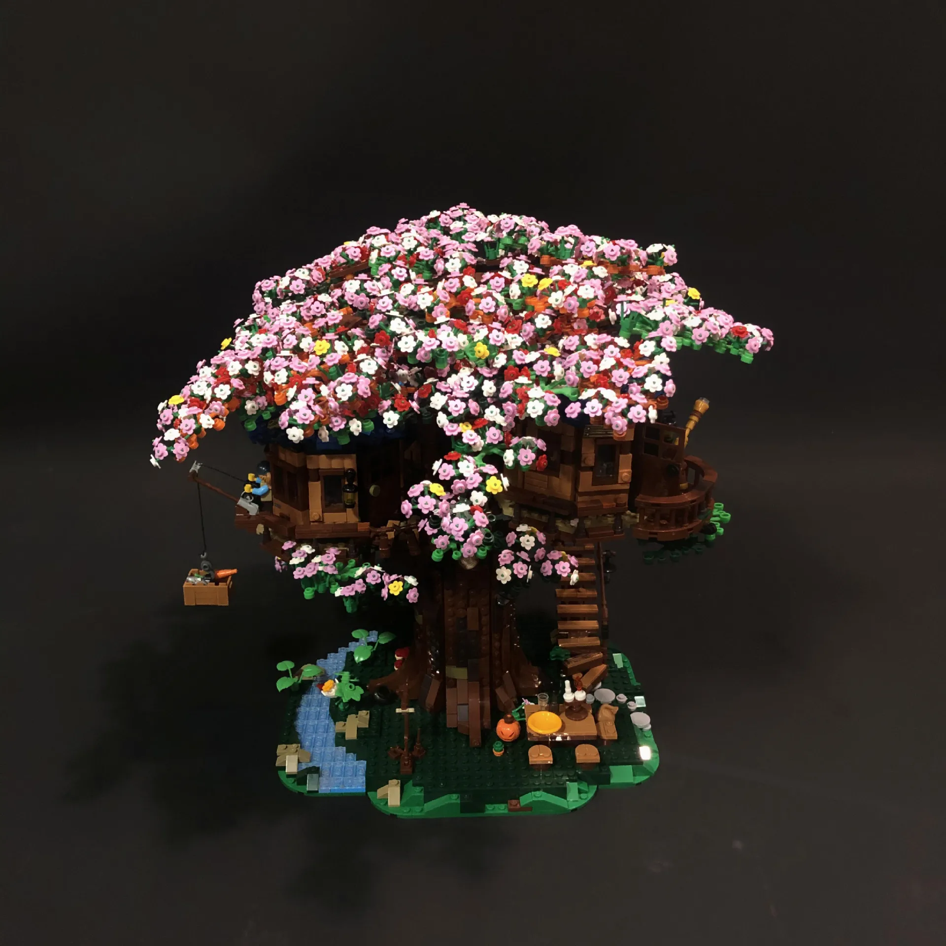 MOC Compatible WIith 21318 Tree House Cherry Blossom Version Ideas Series Building Blocks Bricks Educational Toys Birthday Gift
MOC Compatible WIith 21318 Tree House Cherry Blossom Version Ideas Series Building Blocks Bricks Educational Toys Birthday Gift