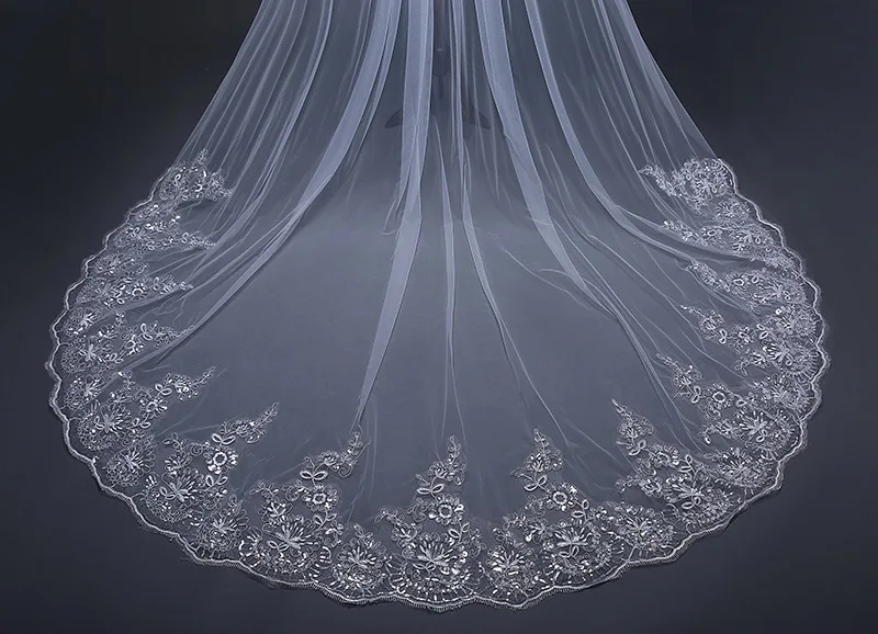 FATAPAESE Lace Edged Veil Long 4x1.6M 3x3M Cathedral Wedding Veils With Comb Flowers Wedding Accessories White Bridal Veils
FATAPAESE Lace Edged Veil Long 4x1.6M 3x3M Cathedral Wedding Veils With Comb Flowers Wedding Accessories White Bridal Veils