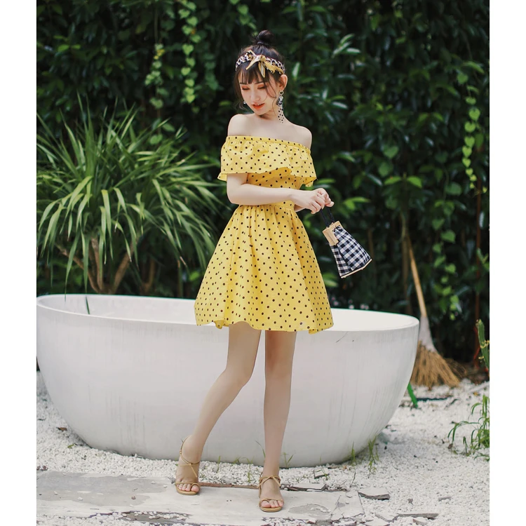 2021 Summer Yellow Polka Dot Cotton Hemp Little Fresh Fairy Open Back Breast Wrapped Vacation High Waist One Neck Skirt Dress
2021 Summer Yellow Polka Dot Cotton Hemp Little Fresh Fairy Open Back Breast Wrapped Vacation High Waist One Neck Skirt Dress