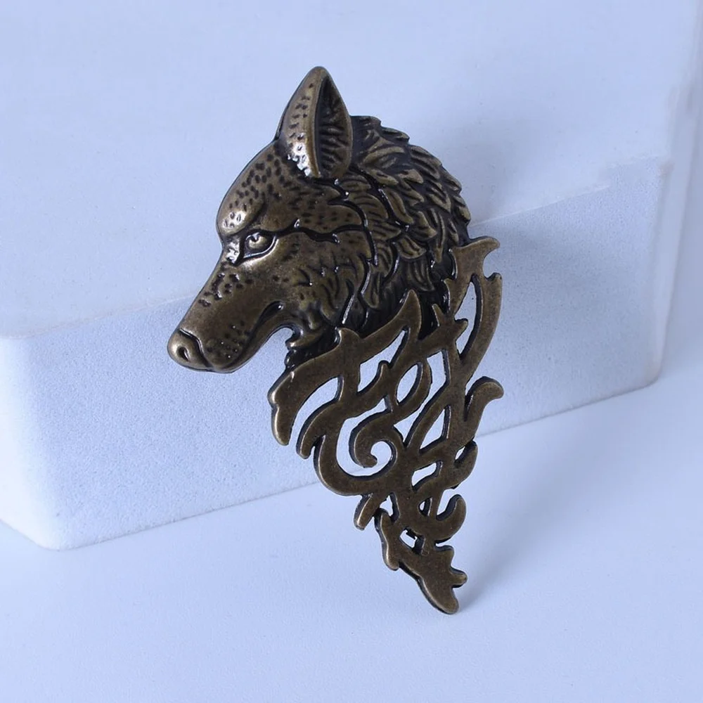 Fashion Wolf Pin Personality Brooch Enamel Pins For Men Cool Wind Simple Cartoon Brooch Halloween Bohemia Lapel Pin Wholesale
Fashion Wolf Pin Personality Brooch Enamel Pins For Men Cool Wind Simple Cartoon Brooch Halloween Bohemia Lapel Pin Wholesale