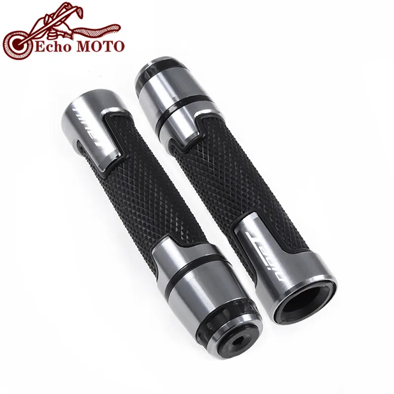 NEW high quality For BMW R Nine T R nineT RnineT RNINET RnineT 14-19 CNC Aluminum 7/8"22mm Universal Motorcycle handle Grips bar
NEW high quality For BMW R Nine T R nineT RnineT RNINET RnineT 14-19 CNC Aluminum 7/8"22mm Universal Motorcycle handle Grips bar