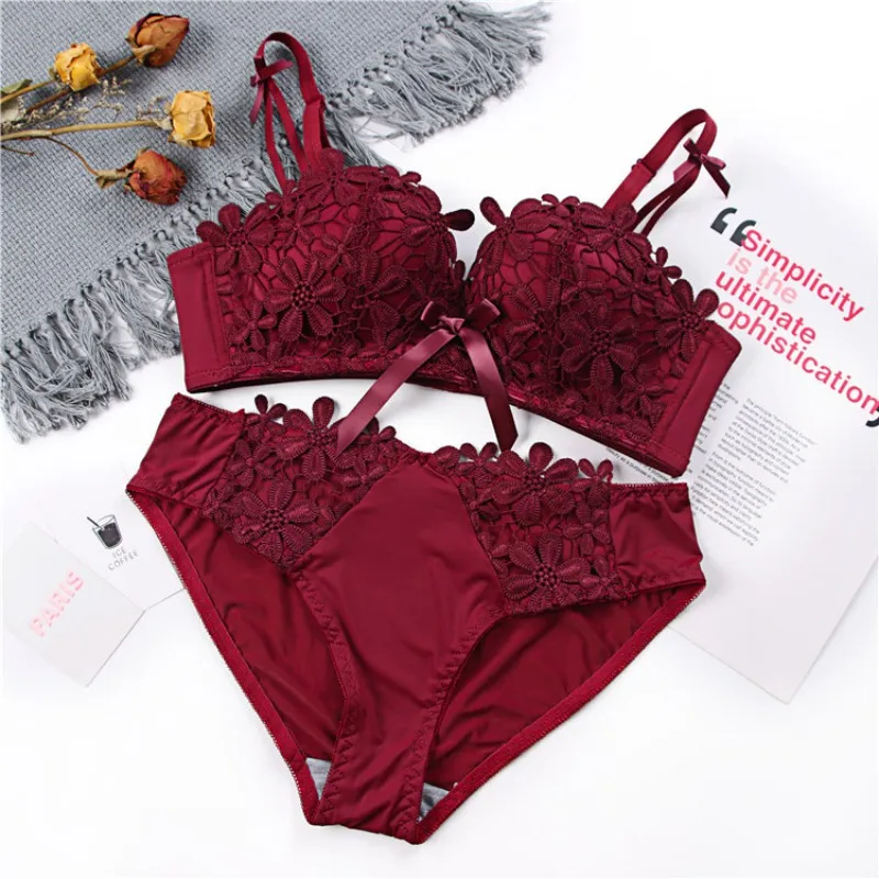Fashion Lingerie Sexy Ladies Lace Floral Bow Closure 3/4 Cup No Trace No Steel Ring Gathered Adjusted Straps Bra Underwear Set
Fashion Lingerie Sexy Ladies Lace Floral Bow Closure 3/4 Cup No Trace No Steel Ring Gathered Adjusted Straps Bra Underwear Set