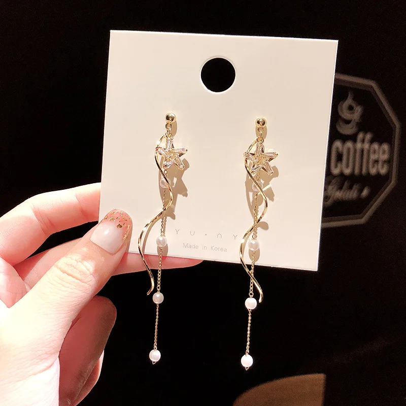 Fashion Geometric Star Drop Earrings for Women Metal Gold Color Long Tassel Pearl Pendant Earrings Girls Party Jewelry Gift New
Fashion Geometric Star Drop Earrings for Women Metal Gold Color Long Tassel Pearl Pendant Earrings Girls Party Jewelry Gift New