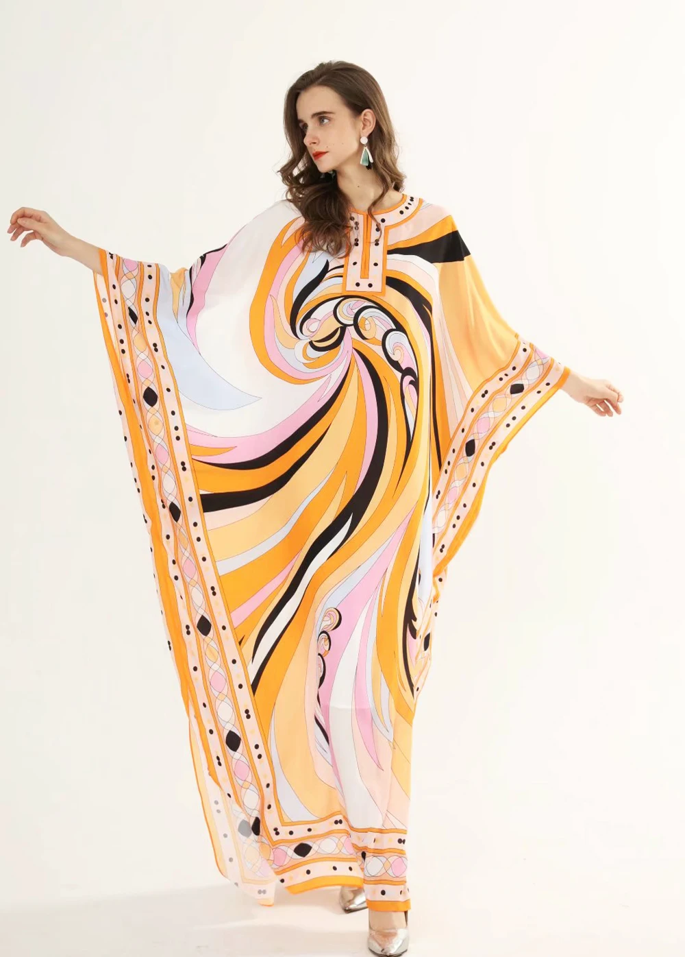 2020 Autumn Women's Runway Dresses O Neck Batwing Sleeves Printed Loose Deisgn Plus Sizes Holiday Long Maxi Dresses
2020 Autumn Women's Runway Dresses O Neck Batwing Sleeves Printed Loose Deisgn Plus Sizes Holiday Long Maxi Dresses