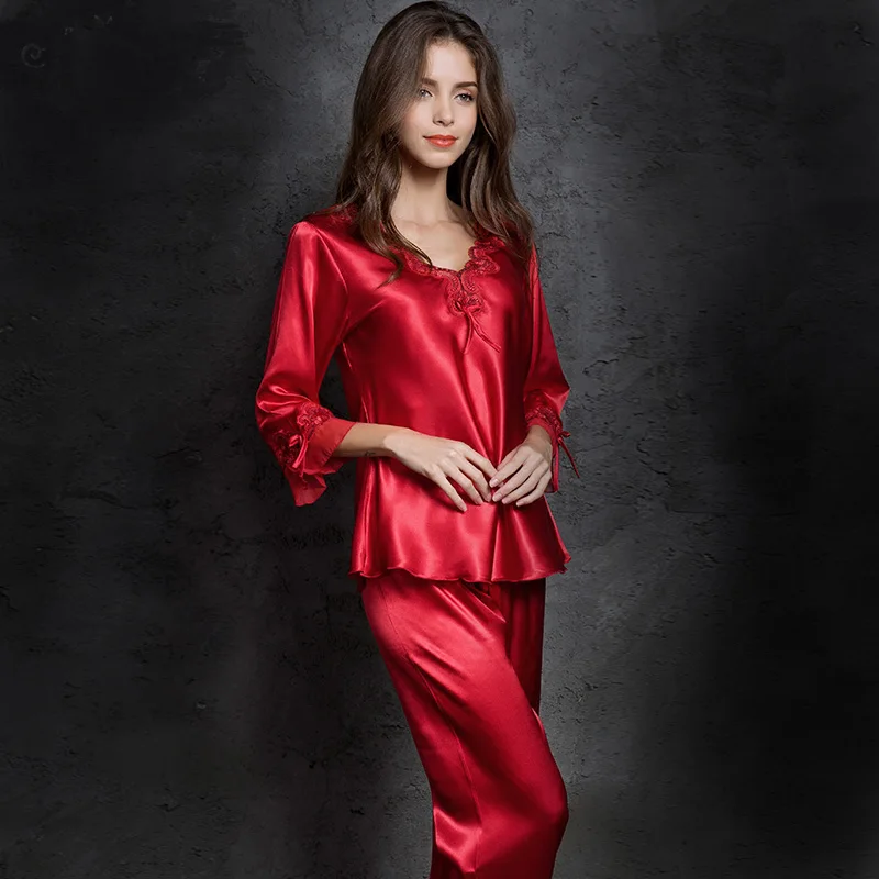 Spring Autumn Sexy Pajama Set Lace Faux Silk Nightgown Long Sleeve Embroidery Nightwear V-Neck Women Plus Size Home wear SY0027
Spring Autumn Sexy Pajama Set Lace Faux Silk Nightgown Long Sleeve Embroidery Nightwear V-Neck Women Plus Size Home wear SY0027
