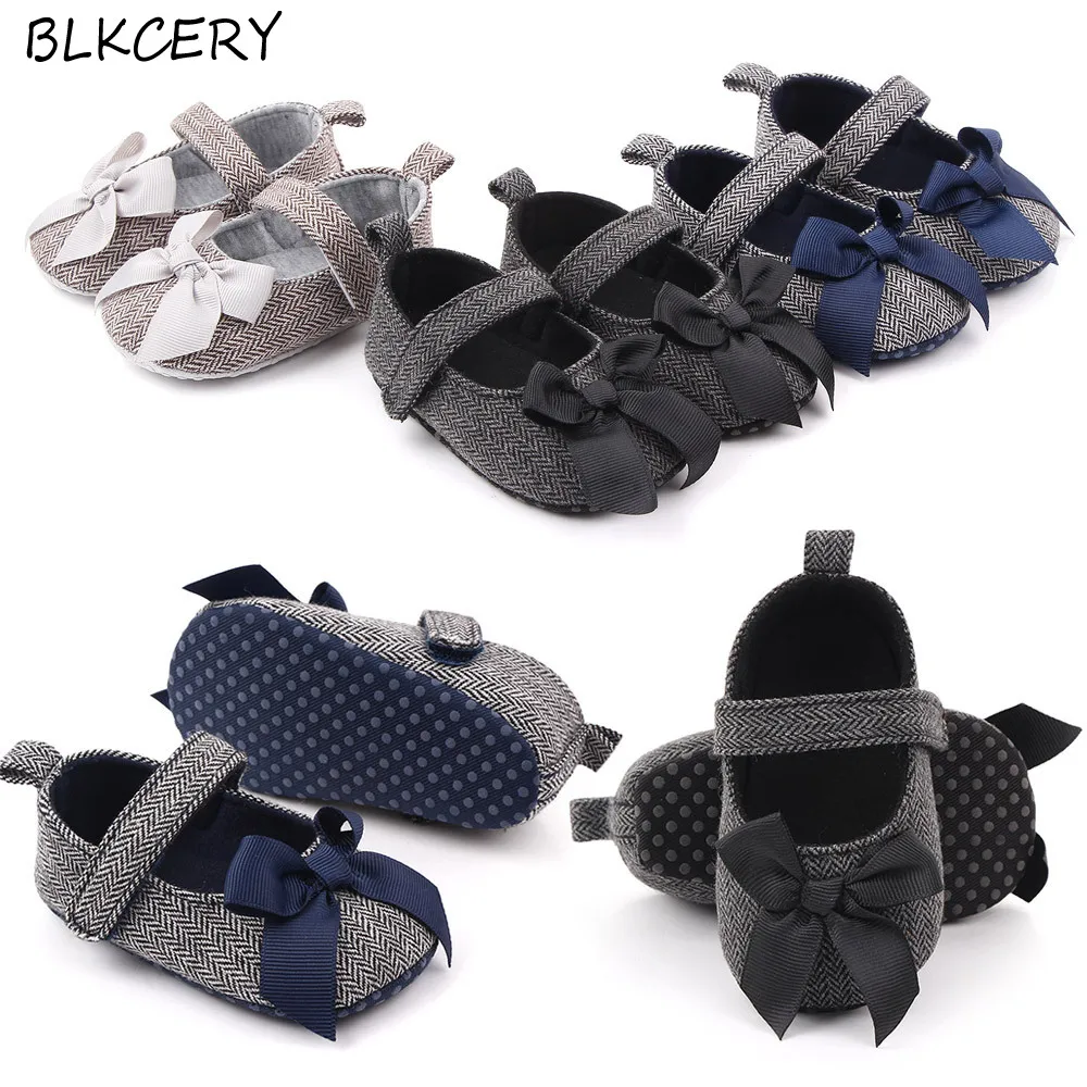 New Fashion Brand Newborn Baby Shoes for Girl Toddler Summer Shoes with Bows Infant Slippers Soft Sole Princess Flats 1 Year Old
New Fashion Brand Newborn Baby Shoes for Girl Toddler Summer Shoes with Bows Infant Slippers Soft Sole Princess Flats 1 Year Old