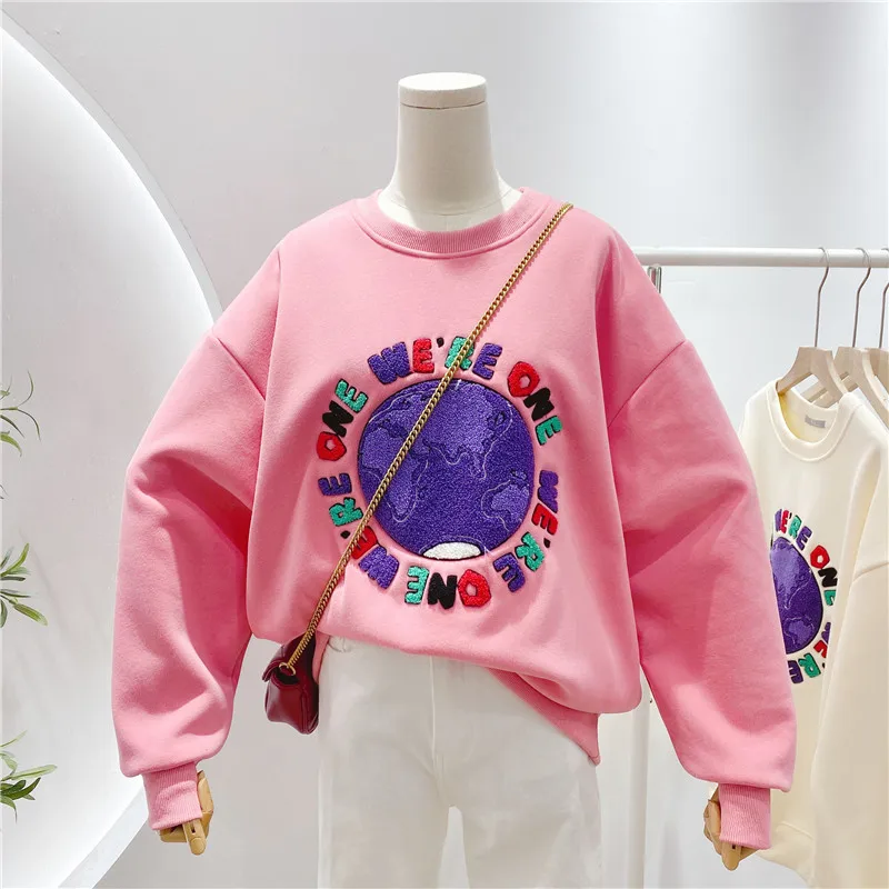 Winter Fashion Loose Thicken Fleece Sweatshirt Coat Female Crewneck Embroidery Flocking Casual Pullover Outerwear Student Teens
Winter Fashion Loose Thicken Fleece Sweatshirt Coat Female Crewneck Embroidery Flocking Casual Pullover Outerwear Student Teens