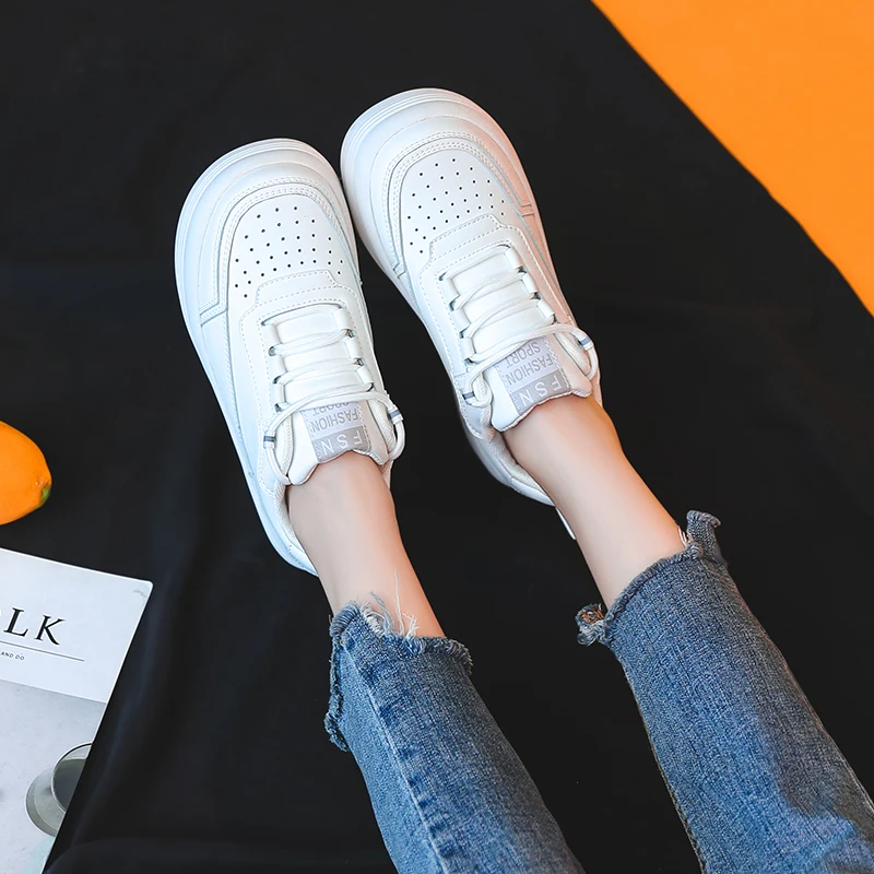 Women Sneakers Fashion Spring Trend Casual Flats Sneakers Female New Fashion Comfort White Vulcanized Platform Shoes Big head
Women Sneakers Fashion Spring Trend Casual Flats Sneakers Female New Fashion Comfort White Vulcanized Platform Shoes Big head