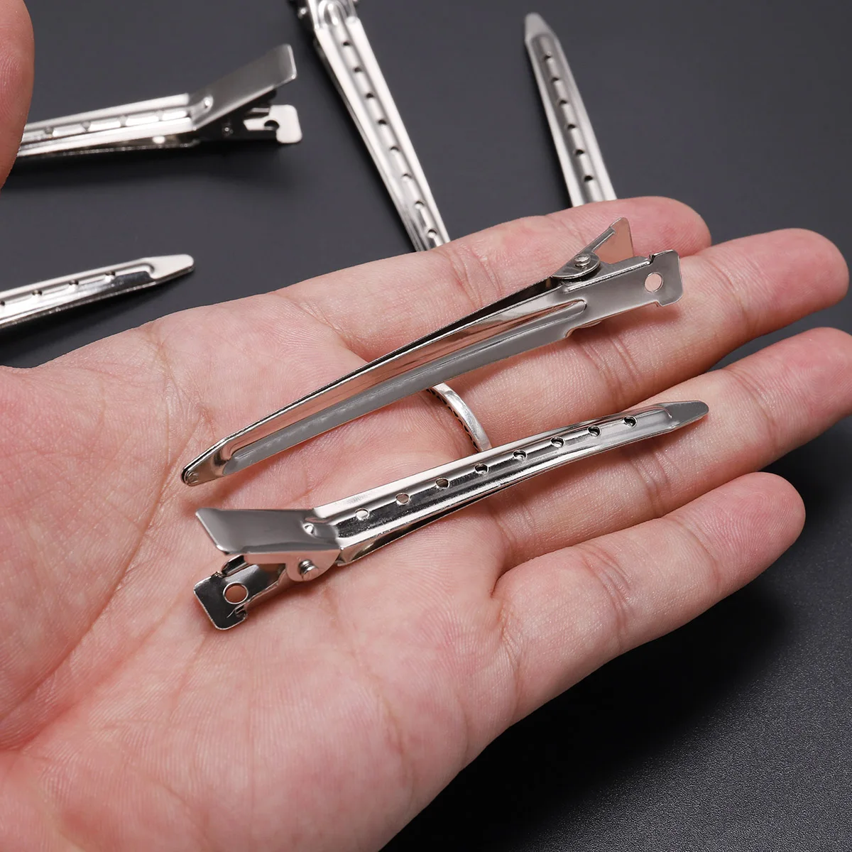 10pcs Professional Salon Hairdressing Tools Sectioning Clamp & Duck Mouth Hair Clip DIY Hairpins Barrettes Headwear Accessories
10pcs Professional Salon Hairdressing Tools Sectioning Clamp & Duck Mouth Hair Clip DIY Hairpins Barrettes Headwear Accessories