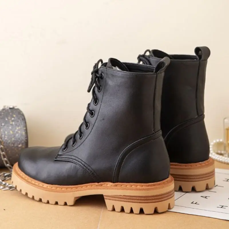 RIZABINA Real Leather New Women Ankle Boots Round Toe Shoes Winter Warm Boots Women Party Fashion Footwear Size 34-40
RIZABINA Real Leather New Women Ankle Boots Round Toe Shoes Winter Warm Boots Women Party Fashion Footwear Size 34-40