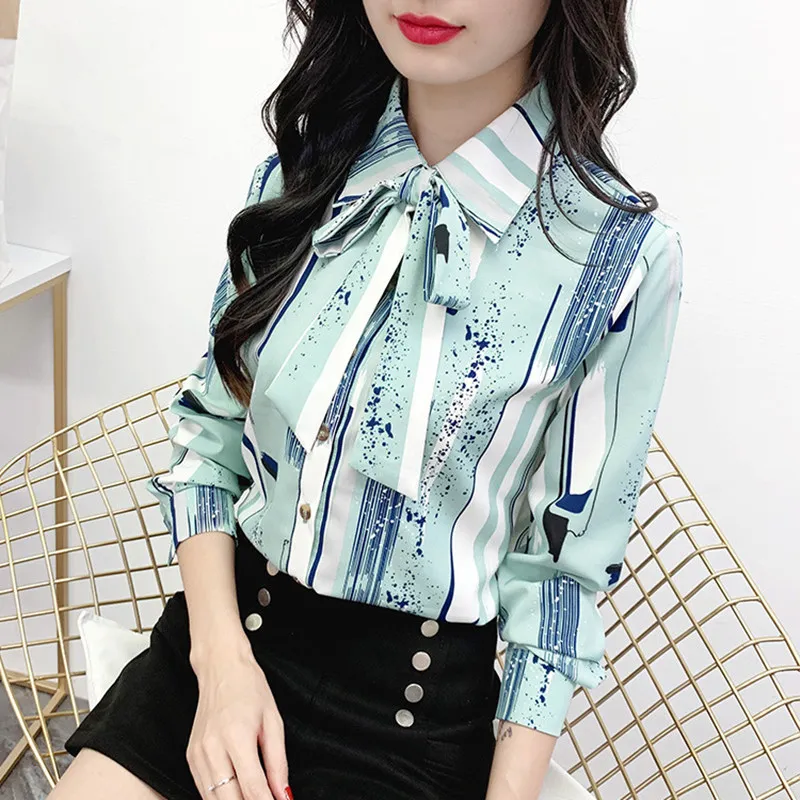 Korean Women Shirts Blouses Women Chiffon Shirt Woman Long Sleeve Shirts Tops Woman Striped Print Shirt OL Bow Tie Top Plus Size
Korean Women Shirts Blouses Women Chiffon Shirt Woman Long Sleeve Shirts Tops Woman Striped Print Shirt OL Bow Tie Top Plus Size