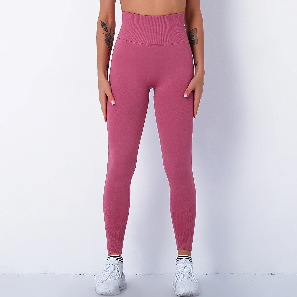 Knitted Seamless Yoga Pants High Waist Peach Hip Fitness Shaping Running Sports Leggings
Knitted Seamless Yoga Pants High Waist Peach Hip Fitness Shaping Running Sports Leggings