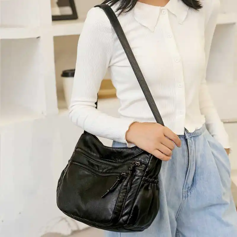 Luxury Cowhide Casual Crossbody Bags for Women 2021 Brand Fashion Soft Genuine Leather Shoulder Bag Ladies Casual Messenger Bag
Luxury Cowhide Casual Crossbody Bags for Women 2021 Brand Fashion Soft Genuine Leather Shoulder Bag Ladies Casual Messenger Bag